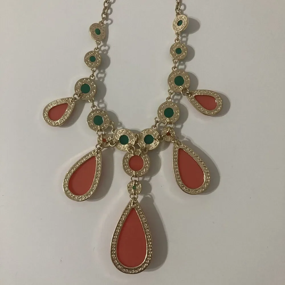 Charming Charlie Green Salmon Rhinestone Statement Necklace Gold Tone Teardrop